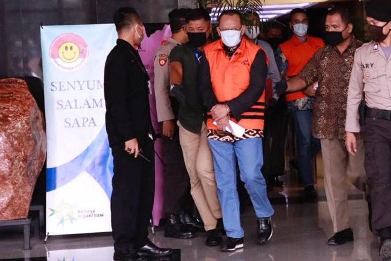 KPK Cecar Notary About The Process Of Renting A House While Nurhadi Is On The Run