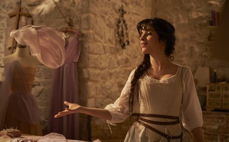 Penampilan Camila Cabello di Film Cinderella Terungkap Lewat Teaser Perdana