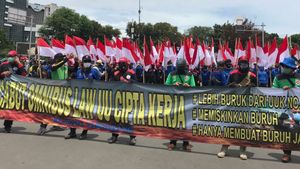 Jokowi Teken UU Cipta Kerja, KSPI Ancam Gugat ke MK Hingga Mogok Kerja