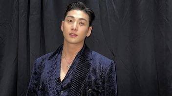 13 عاما معا ، Baekho Akhiri عقد مع PLEDIS Entertainment