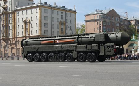 Rusia Gelar Uji Kesiapan Unit Rudal Balistik Antarbenua RS-24 Yars