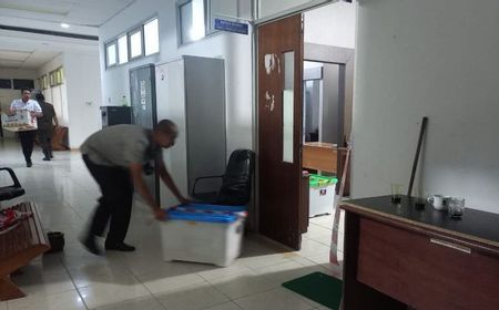 Kejari Geledah Kantor Disperindagkopum Natuna