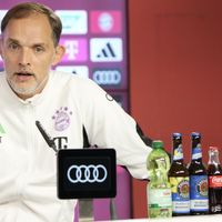 Beri Motivasi Pemain Munchen, Jari Kaki Thomas Tuchel Retak Tendang Pintu