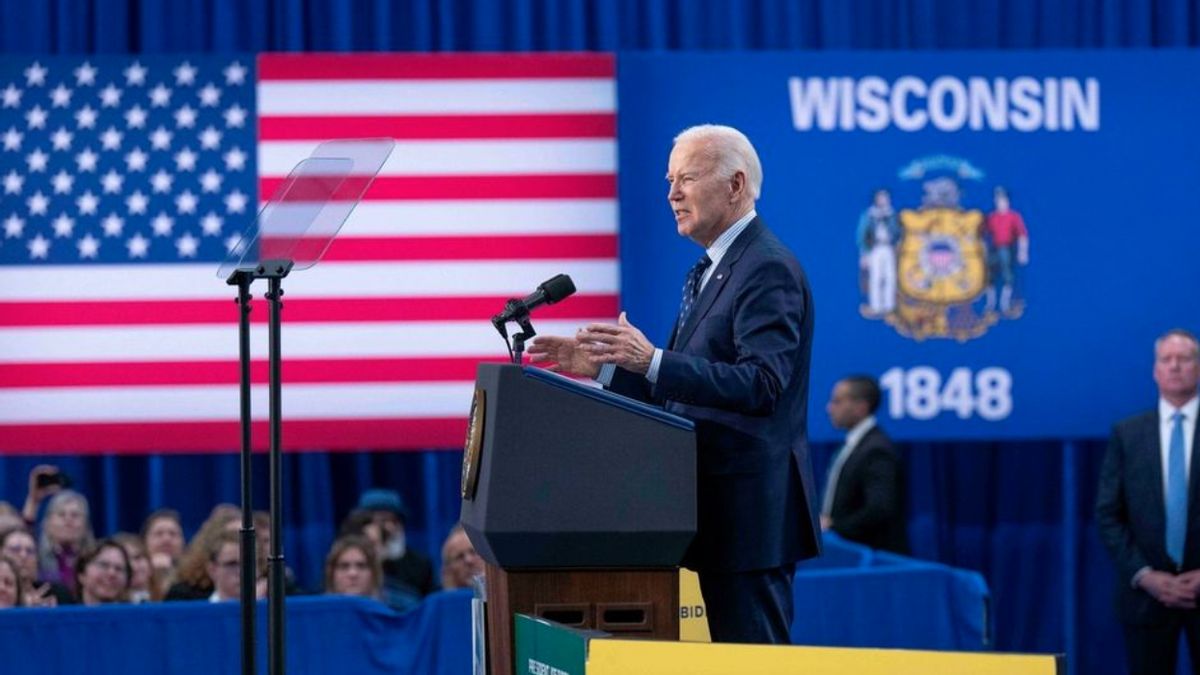 乔·拜登(Joe Biden)在美国总统大选辩论中的“Rungkad”将会见民主党人加朗支持的州长