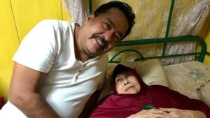 Tidak Bisa Hadiri Pemakaman Aminah Cendrakasih, Rano Karno Masih di Singapura