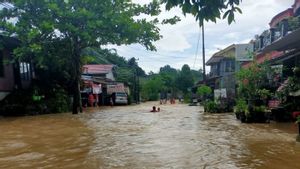 Samarinda Dikepung Banjir, Jalur Samarinda-Bontang Lumpuh