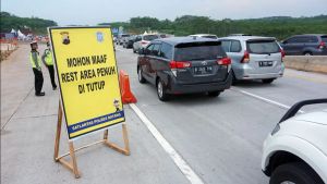 Rest Area Tol Batang-Semarang Berlakukan Buka Tutup Selama Libur Natal dan Tahun Baru 2025