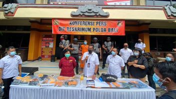 Des étrangers Bulgares Cassent Un Distributeur Automatique De Billets à Bali-NTB