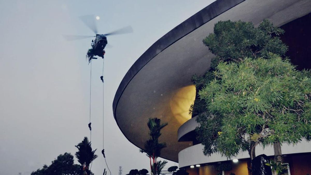 The TNI Satgultor Successfully Seizes The Indonesian Parliament Building From Terrorists