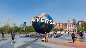 Kasus COVID-19 di Beijing Meningkat, Universal Resort Ditutup Sementara