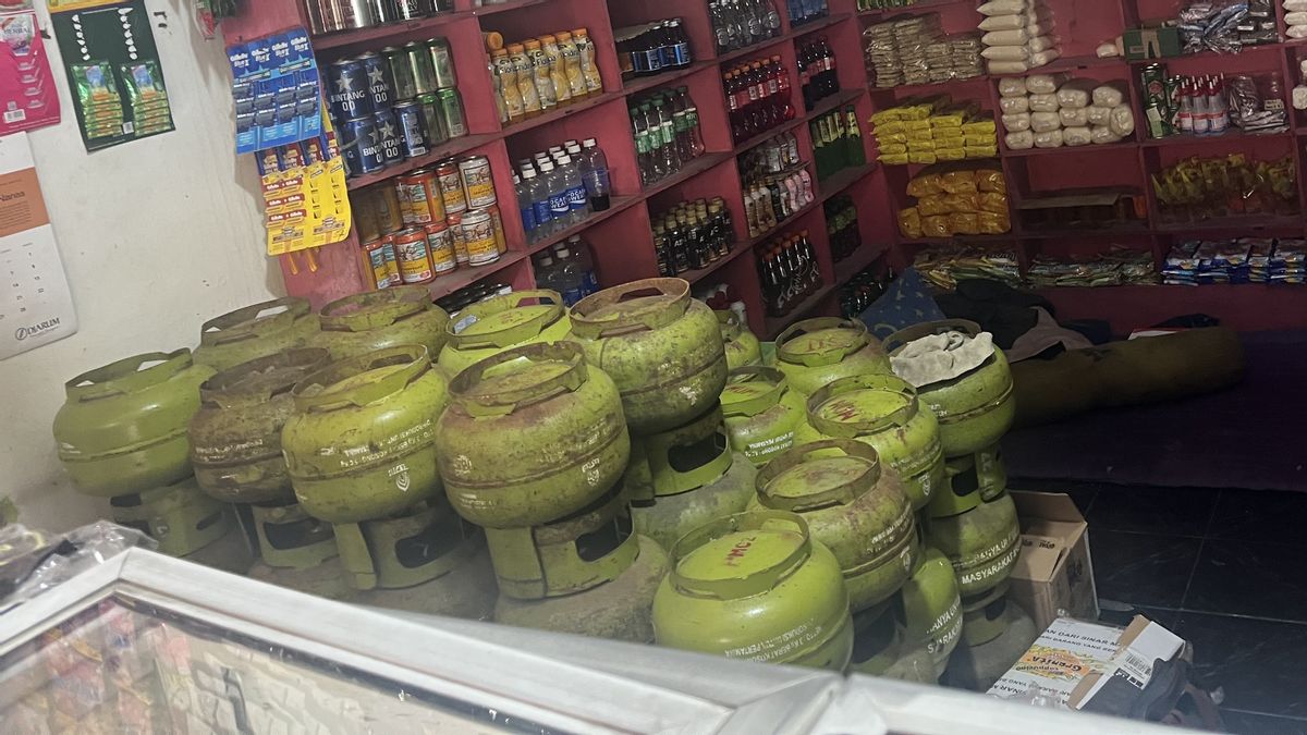 Pengecer Bisa Lagi Jual Tabung Gas 3 Kg: “Kalau Nanti Dipersulit Mending Tidak Usah Jualan”