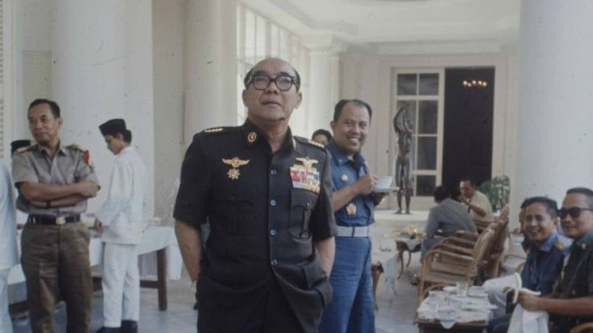 Behind Bung Karno's Military Uniform