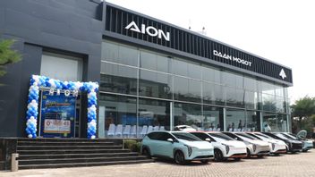 AION officialise 10 réseaux de concessionnaires en Indonésie remettent en même temps 300 unités Y plus aux clients