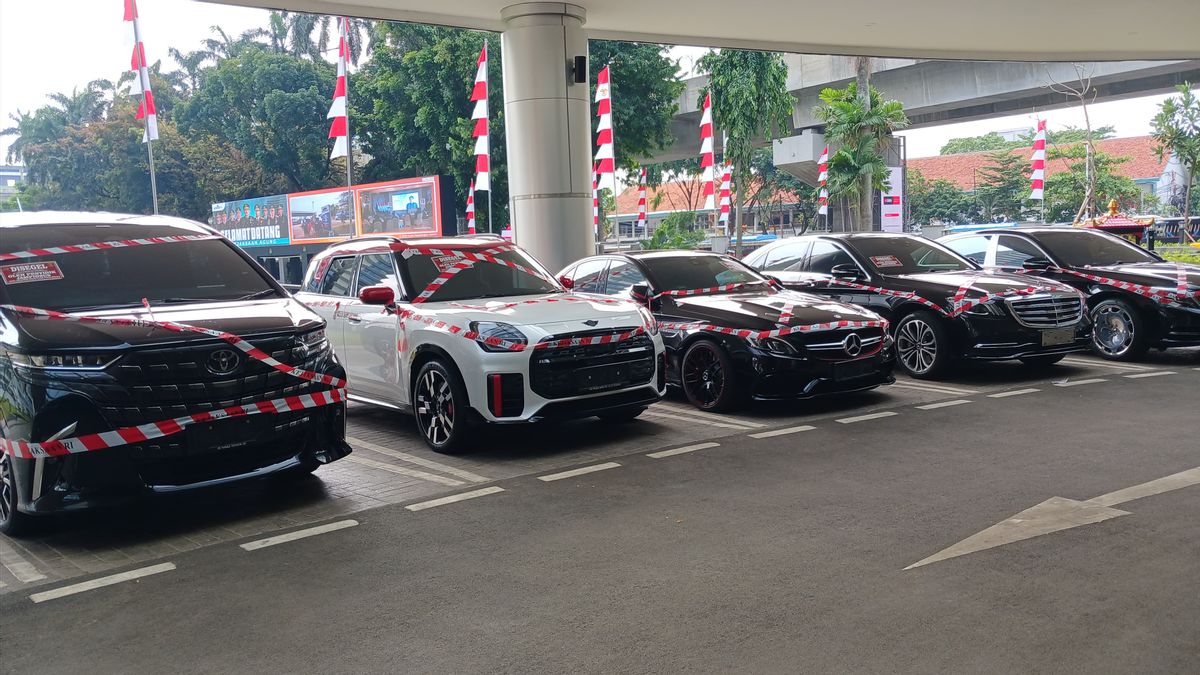 Sita 5 Mobil Riza Chalid, Kejagung Beberkan Modus Samarkan Kepemilikan