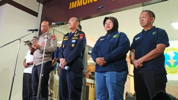 東ジャワ警察がポンペス・アル・コージニー事件の崩壊で17人の目撃者を尋問