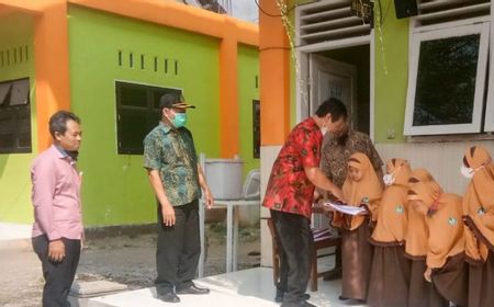 Disdik Kota Kediri Salurkan Kain Seragam Sekolah Gratis