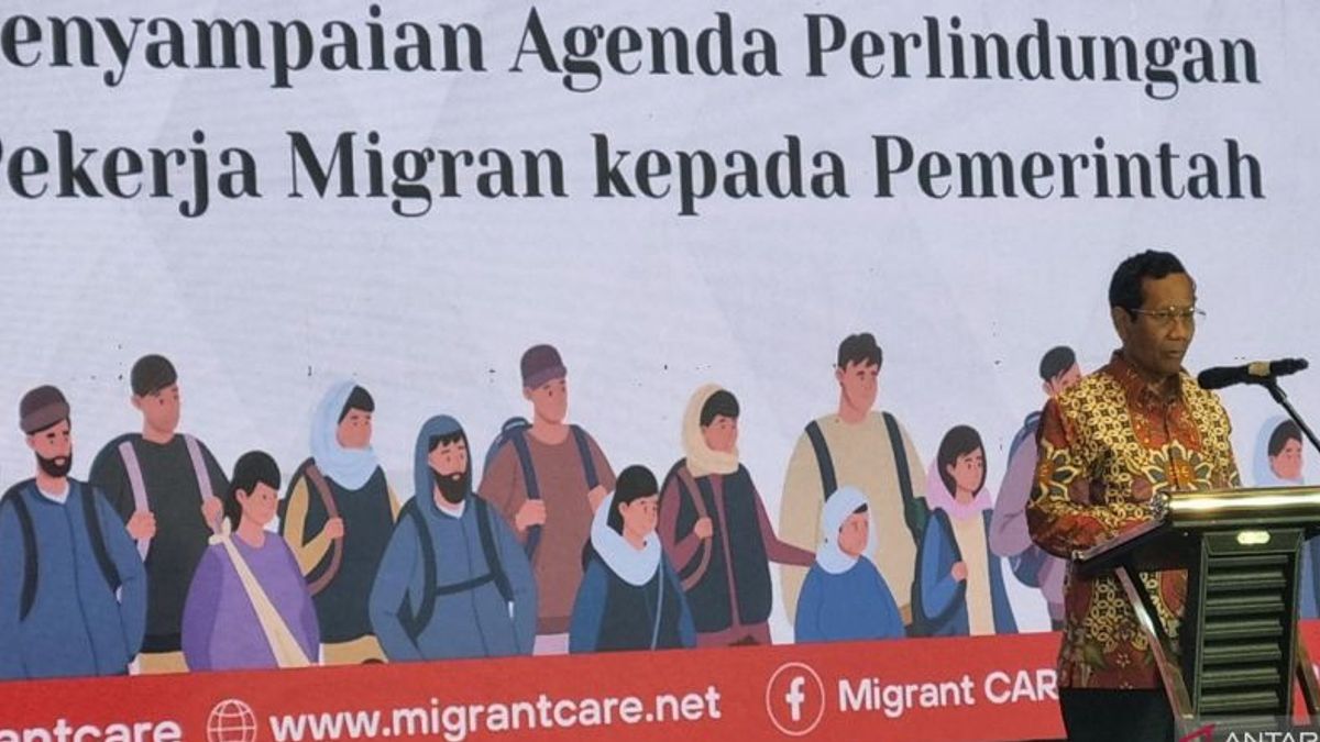 Mahfud Ingatkan Jangan Halangi Hak Pilih Pekerja Migran Indonesia