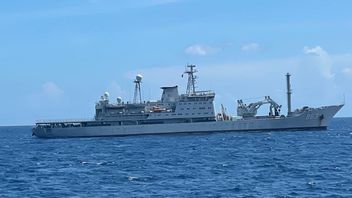 TNI AL 感谢协助 KRI 南加拉-402 救援行动的解放军海军
