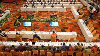 苏门答腊岛各地的州长合作开展从基础设施到极端贫困管理的5个发展计划