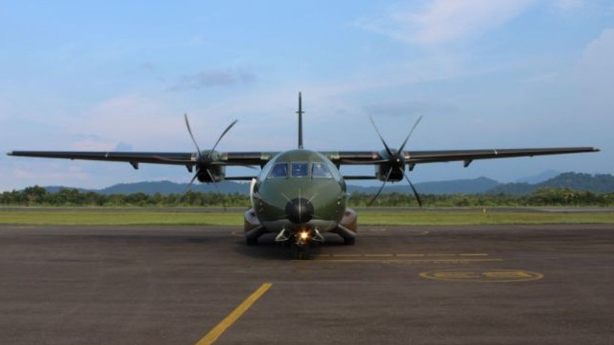 TNI Send CN-295 Help Search For Police Helicopters That Fall