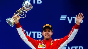 Debut Balap Virtual Vettel Tak Semulus Leclerc