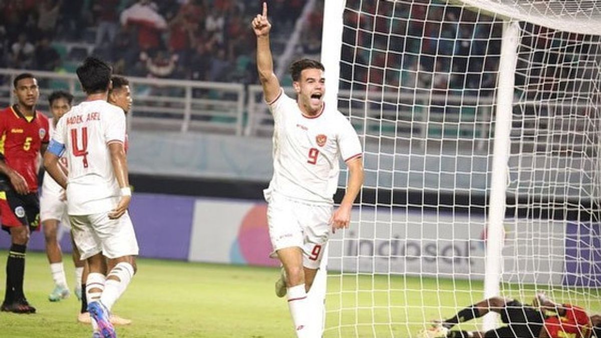 Jens Raven demande aux supporters de satisfaire le stade lors du dernier match contre le Yémen U-20