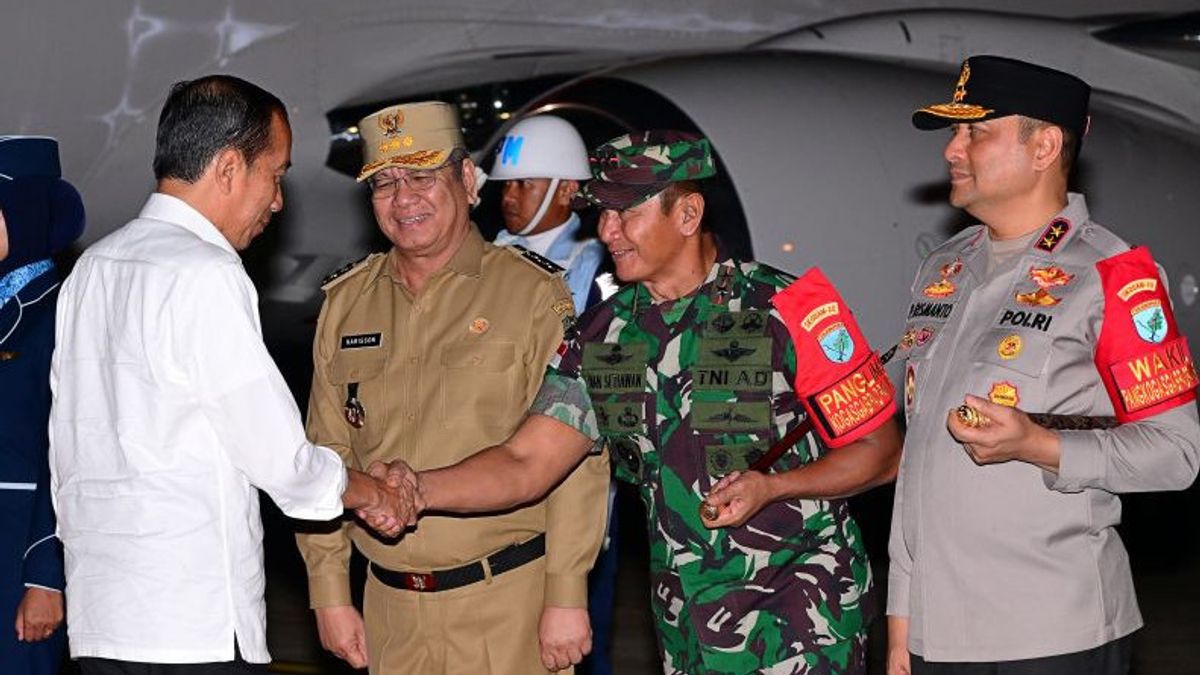 From East Java, President Jokowi Continues Working Visit To West Kalimantan