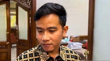 As Prabowo's Vice Presidential Candidate, Gibran Submits A Permit To President Jokowi