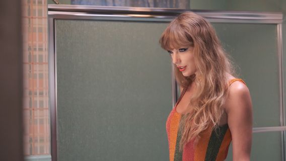Taylor Swift Deletes This Scene From Anti-Hero Music Videos, Why?