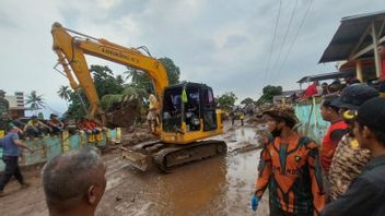 16 morts par les crues soudaines dans le district de Ternate, 3 disparus