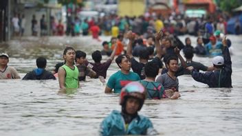 Jalan Kebon Jeruk Est Toujours Inondé D'eau Et 48 RT à Jakarta