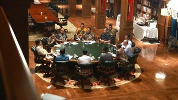 Réunion lundi soir à Hambalang, Prabowo discute des stocks de nourriture et de GPL avant la Lebar