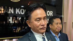 Tanggapi Demo Depan DPR, Menko Yusril: Silakan Saja, Beri Aspirasi Bubarkan DPR