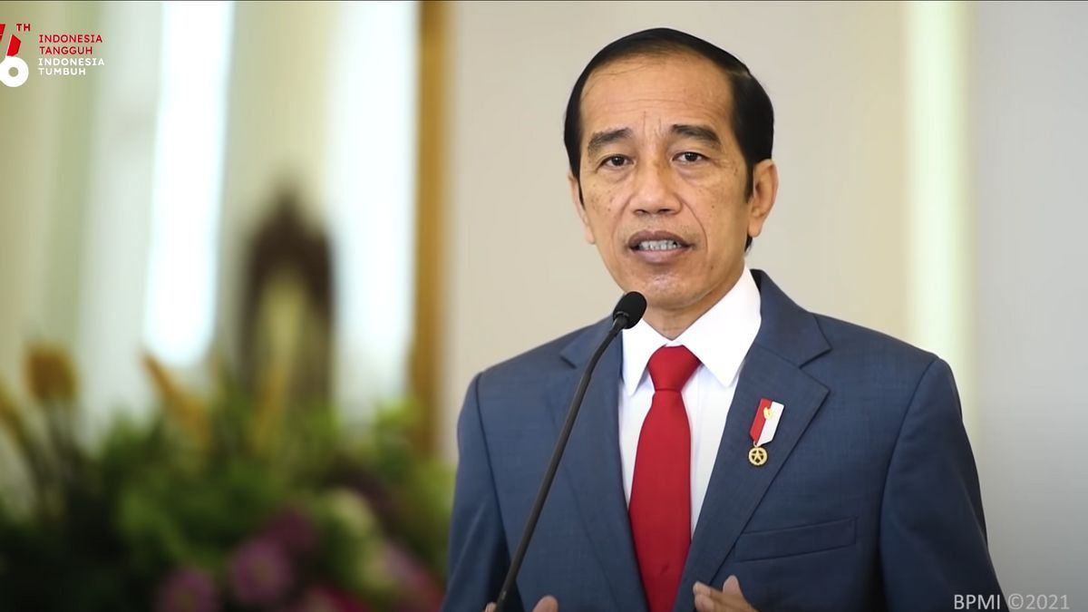 Jokowi Aux Destinataires BPUM: Le Verrouillage N’a Pas Garanti Que Le Problème Est Résolu