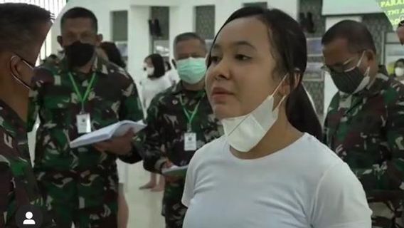 Viral Perempuan Seleksi Tentara, Alasannya ‘di Balik Kesuksesan Ada Mantan yang Menyesal’