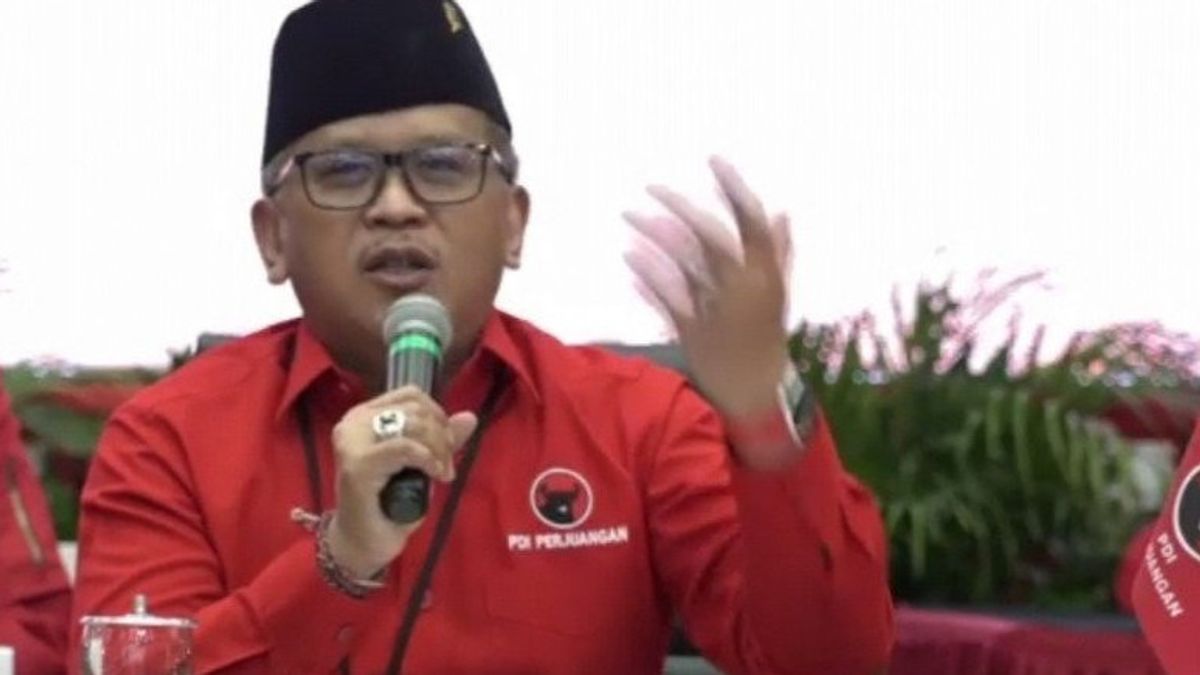 Ke Surabaya, Hasto Bawa Titipan Ketua Umum PDIP Megawati untuk Kader