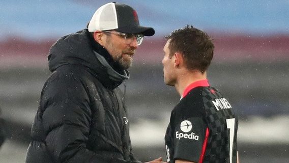 Perdebatan Klopp-Milner Berubah Jadi Senyum ketika Curtis Jones Kirim <i>Assist</I> untuk Salah