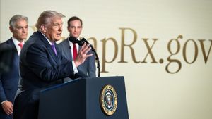 Trump Umumkan Tarif Impor Global 10 Persen Usai Putusan MA