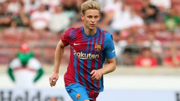 Frenkie De Jong: Changing Coaches Is Not A Solution