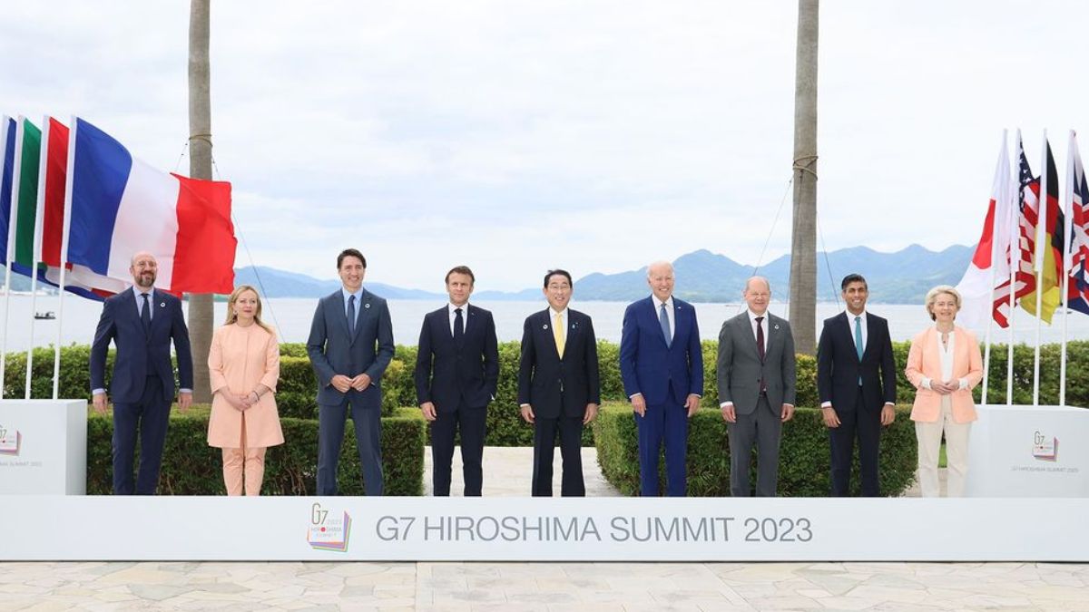 G7 Berlakukan Sanksi ke Rusia Saat Zelenskyy Tiba di Jepang