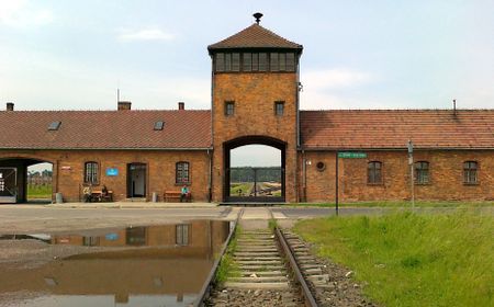 Duh, Situs Peringatan Kekejaman Holocaust Nazi di Kamp Konsentrasi Auschwitz Dicorat-coret Grafiti anti-Semit