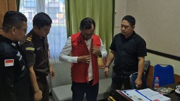 Kades Amolengu Tersangka Korupsi Rp1,1 Miliar Dana Desa Ditahan Kejari Konsel Sultra