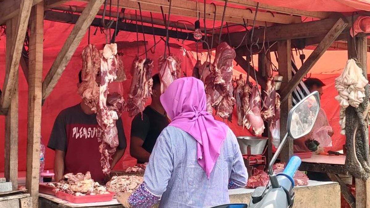 حكومة مدينة بوغور تراقب أسعار لحوم البقر قبل شهر رمضان