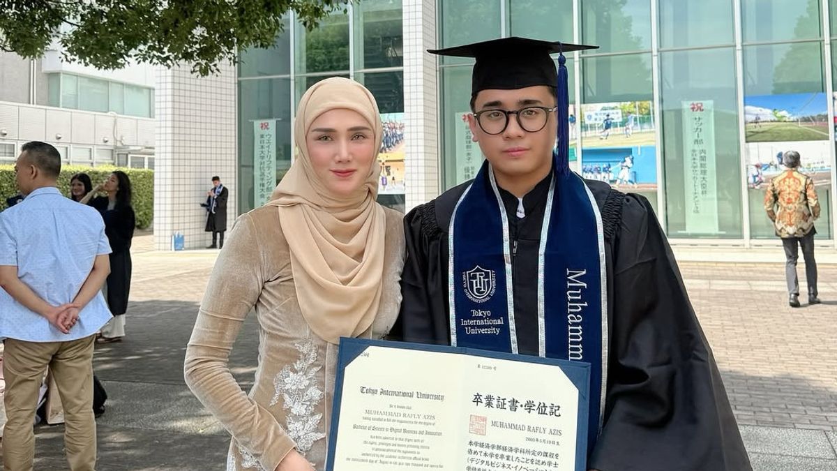 Anak Mulan Jameela dan Harry Nugraha Lulus Kuliah, Ahmad Dhani: Alhamdulillah