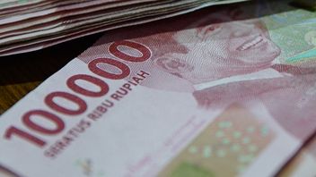 Rupiah Held With US Dollar Balance