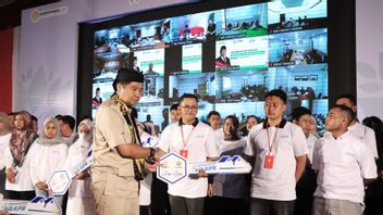 Menteri PKP Serah Terima Kunci Rumah Subsidi untuk Buruh Pabrik Kahatex