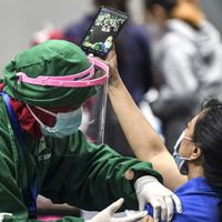 Pemerintah Bolehkan Rakyat Wisata Selama Sudah Vaksin COVID-19 dalam Memori Hari Ini, 14 Februari 2022