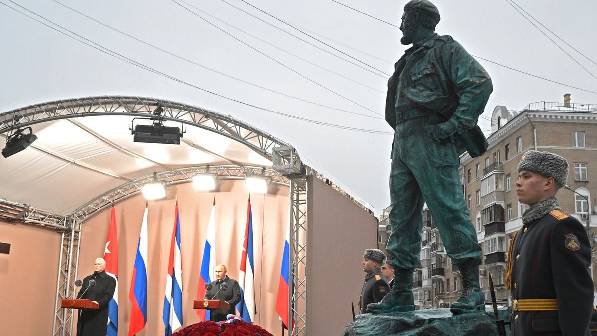 ウラジーミル・プーチンに会う:キューバ大統領は米国をほのめかし、フィデル・カストロ記念碑の建設に感謝