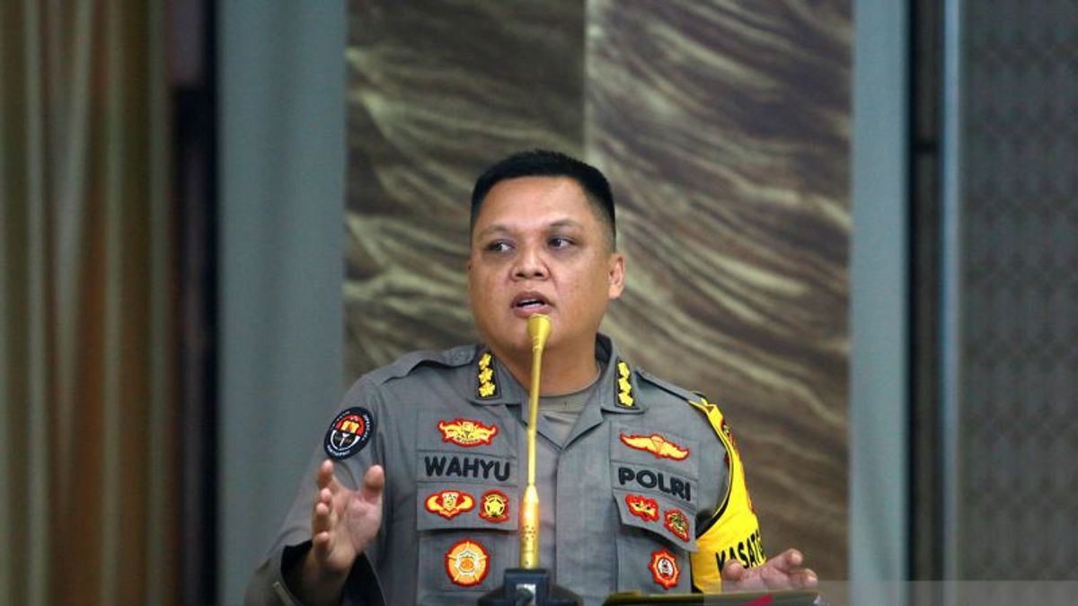 Gorontalo Police Official Pecat Brigpol Yos Sudarso After Involved In Obscenity 3 Children UnderAGE