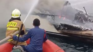 Kapal Pesiar di Kepulauan Seribu Terbakar Diduga karena Kerusakan Mesin